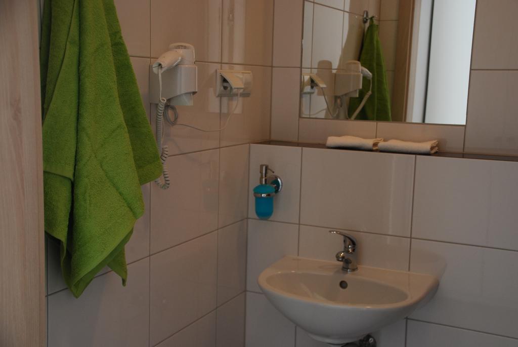 Ostello Pawilon Sportowo Turystyczny Kalwarianka Kalwaria Zebrzydowska Esterno foto